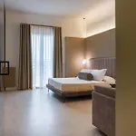 Alcova In Centro ゲストハウス 4*