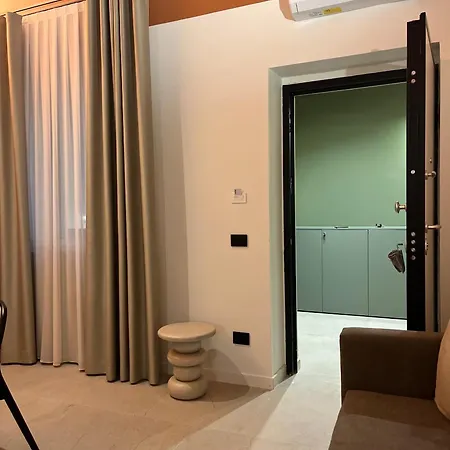 בית הארחה Alcova In Centro 4*